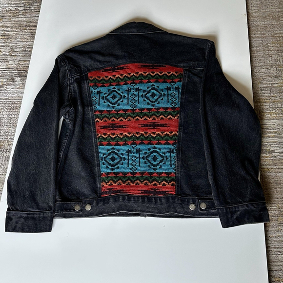 Vintage Woolrich Aztec Black Denim Jacket Size Small Navajo Tribal - Picture 2 of 12